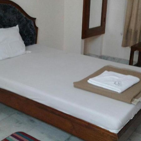 Hotel Geethanjali Residency Bhadrachalam Bagian luar foto