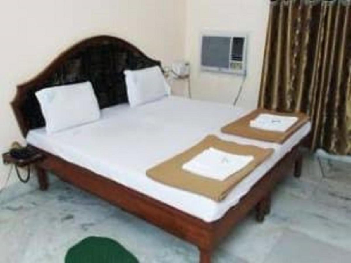 Hotel Geethanjali Residency Bhadrachalam Bagian luar foto
